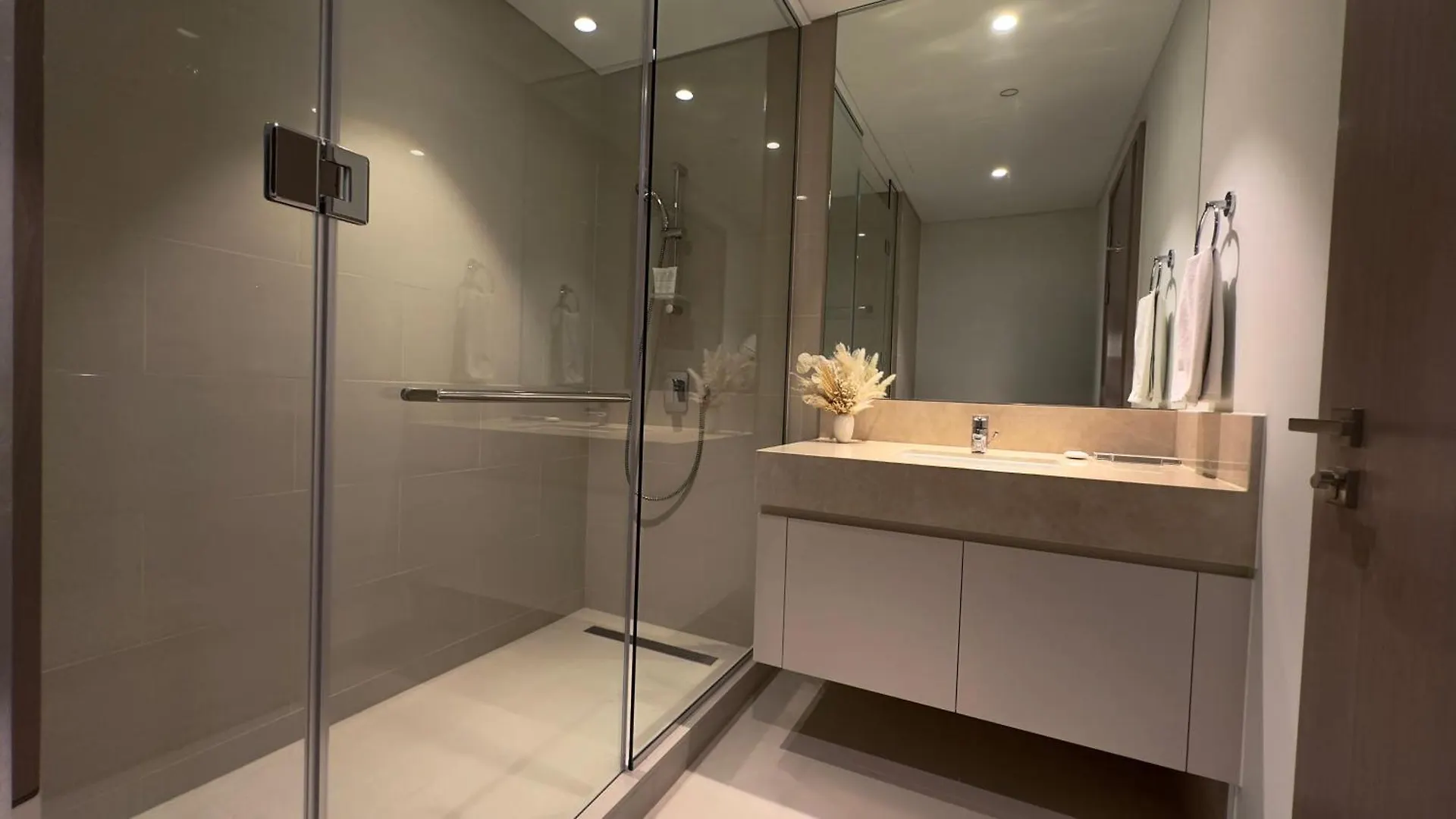 Stunning 3Br With Burj Khalifa & Fountain Views By Bhavan Vacation Homes Dubai