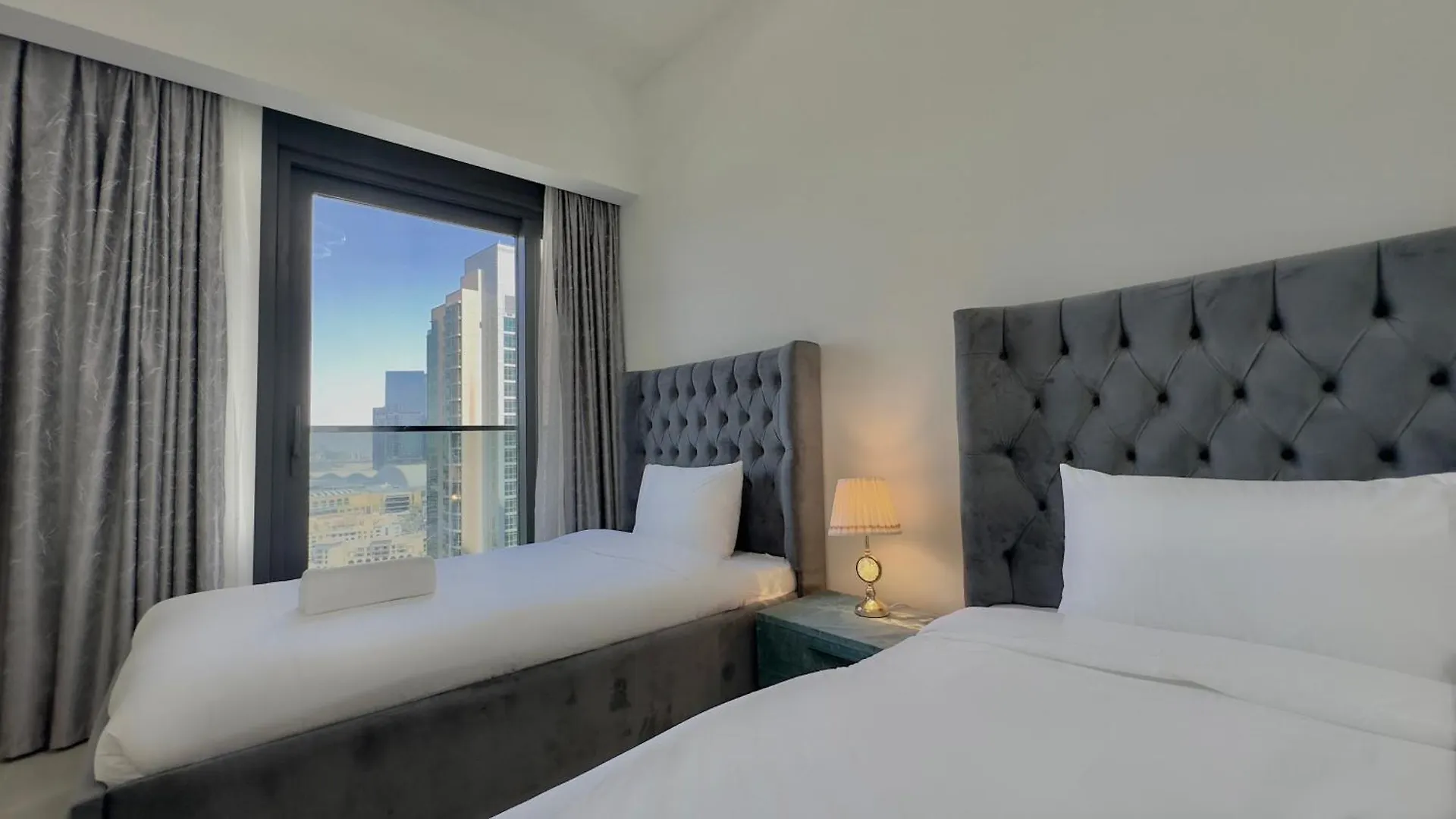 Stunning 3Br With Burj Khalifa & Fountain Views By Bhavan Vacation Homes Dubai